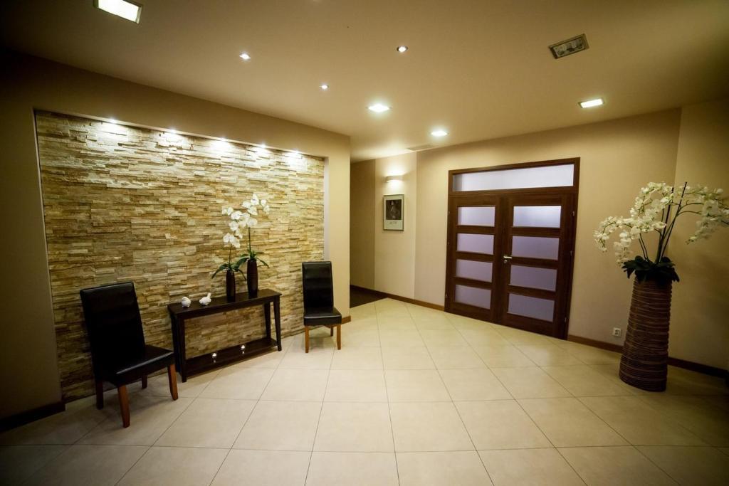 Hotel Gosciniec Nad Goplem Grodztwo Habitación foto
